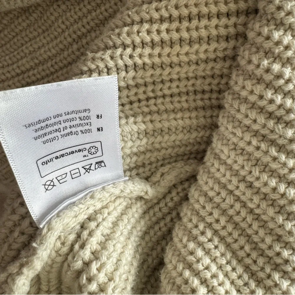 tentree cotton  Cream V-Neck Sweater small - Picture 5 of 5